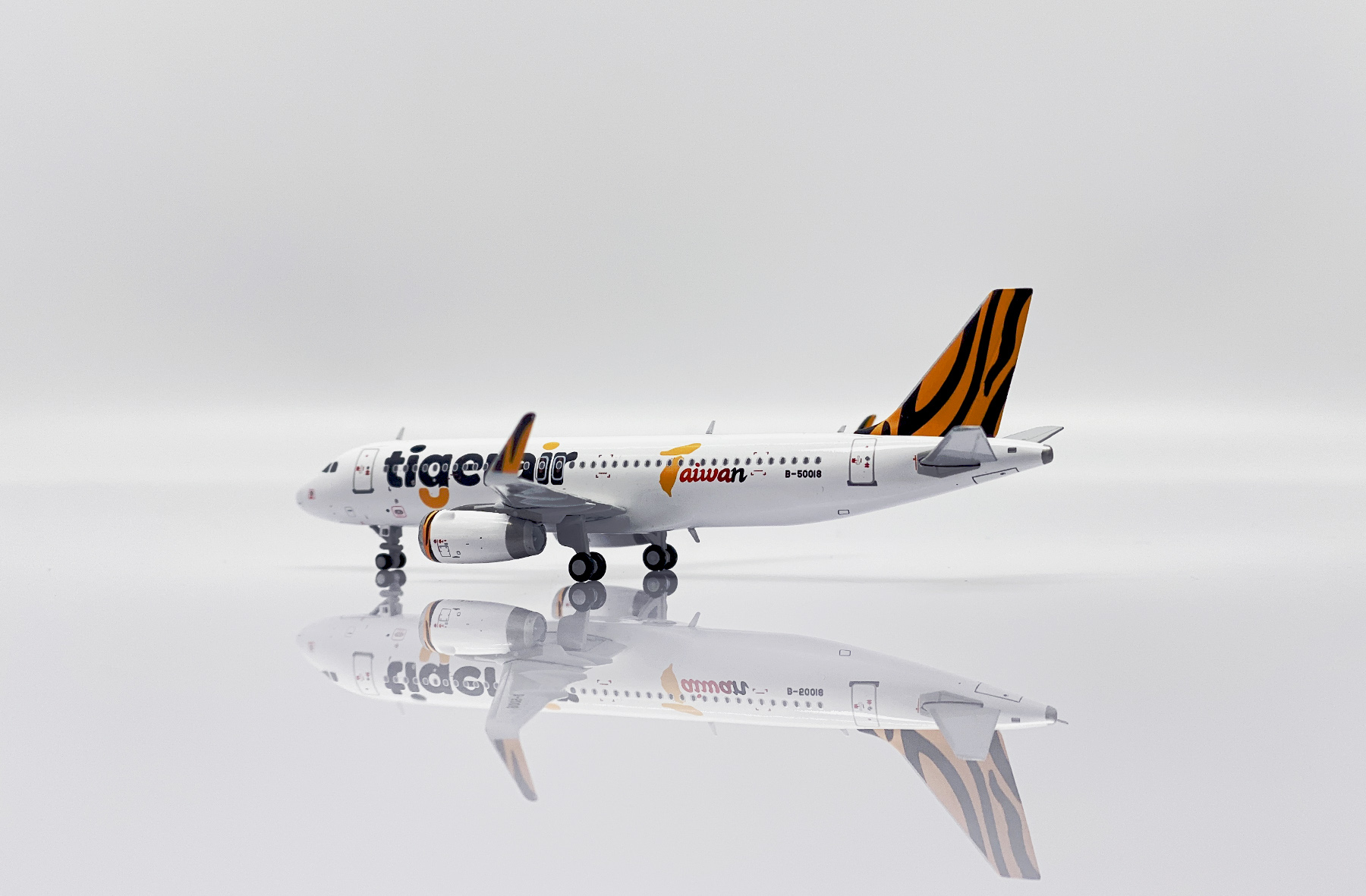tigerair タイガーエア台湾 A320neo エアーバス ph 1:400 tigerair