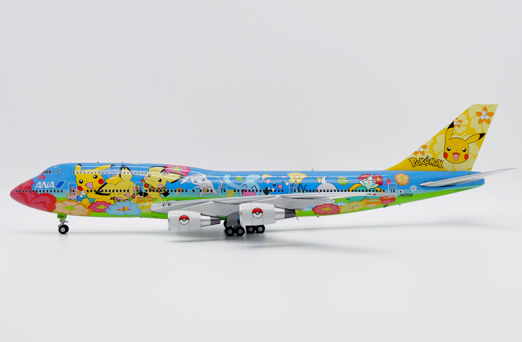 全日空商事] 1/200 ANA B747-400D ScaleModelStore.com :: JC Wings 1