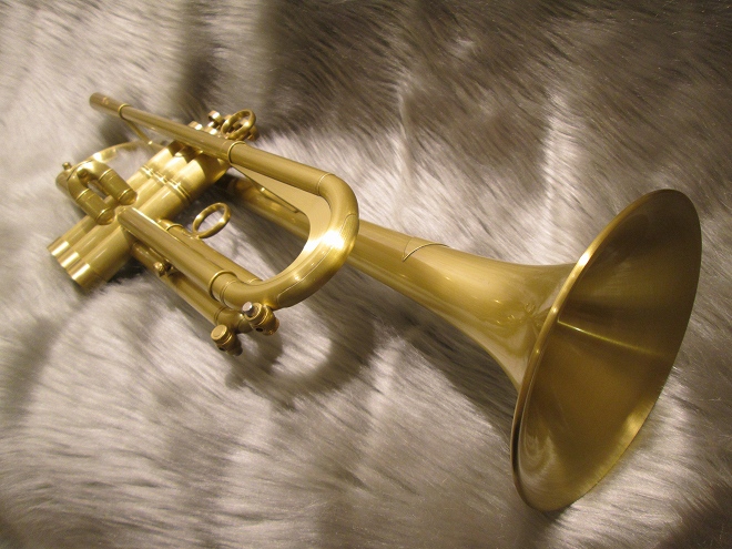トランペット】Queen Brass Hino Model 再入荷！｜島村楽器 グラン