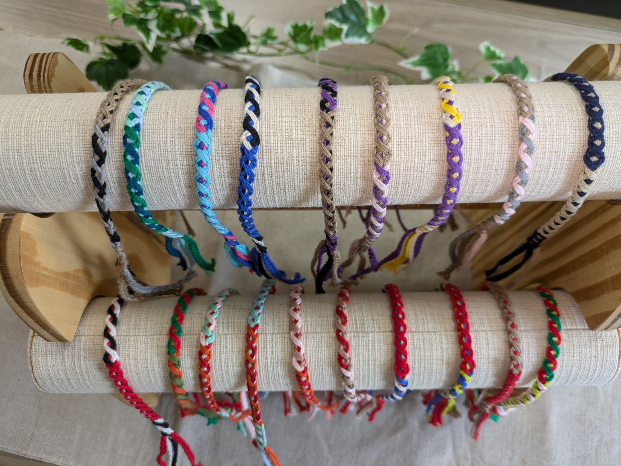 ミサンガ 10本単位 19種類から選べます 返品不可 売り切れ次第終了