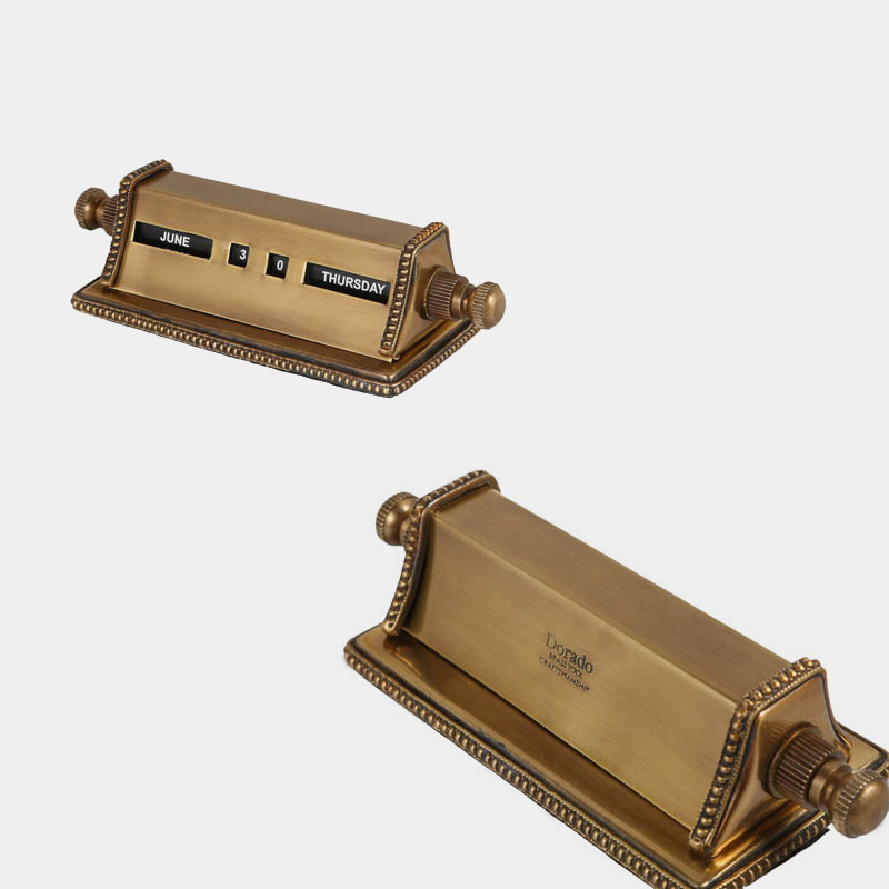Dorado 真鍮製 デスクトップカレンダー Dorado 真鍮製 デスクトップ