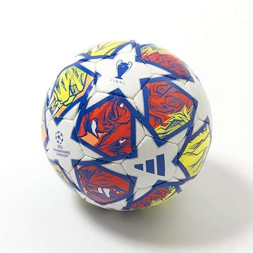 大人気！＠アディダスフィナーレロンドン リーグルシアーダ サッカー