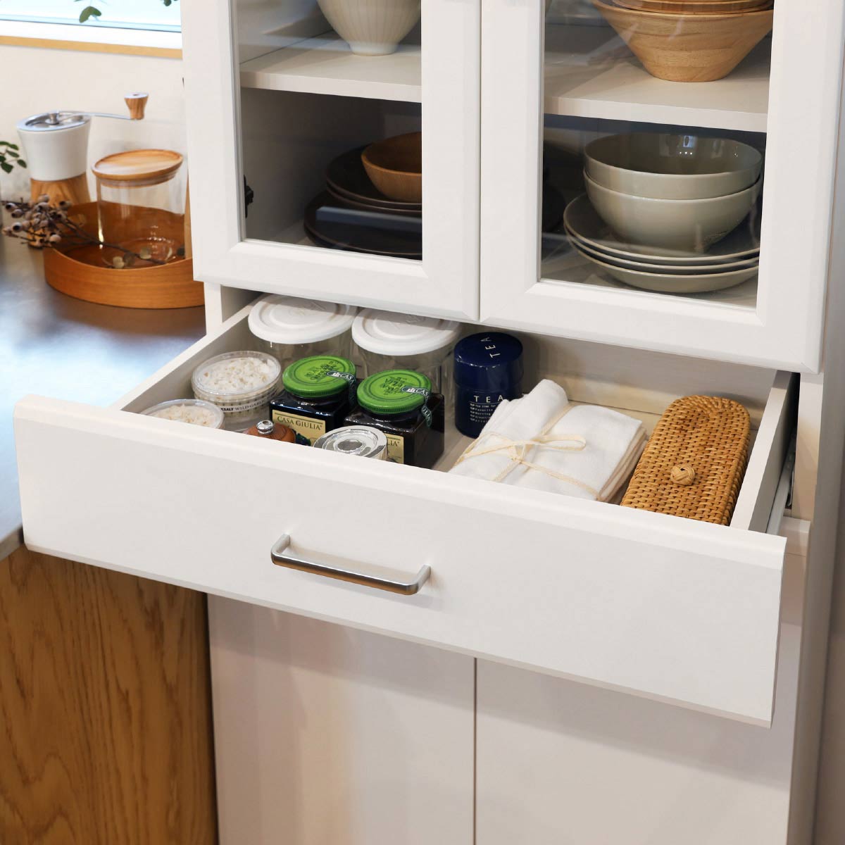 ハイタイプ食器棚