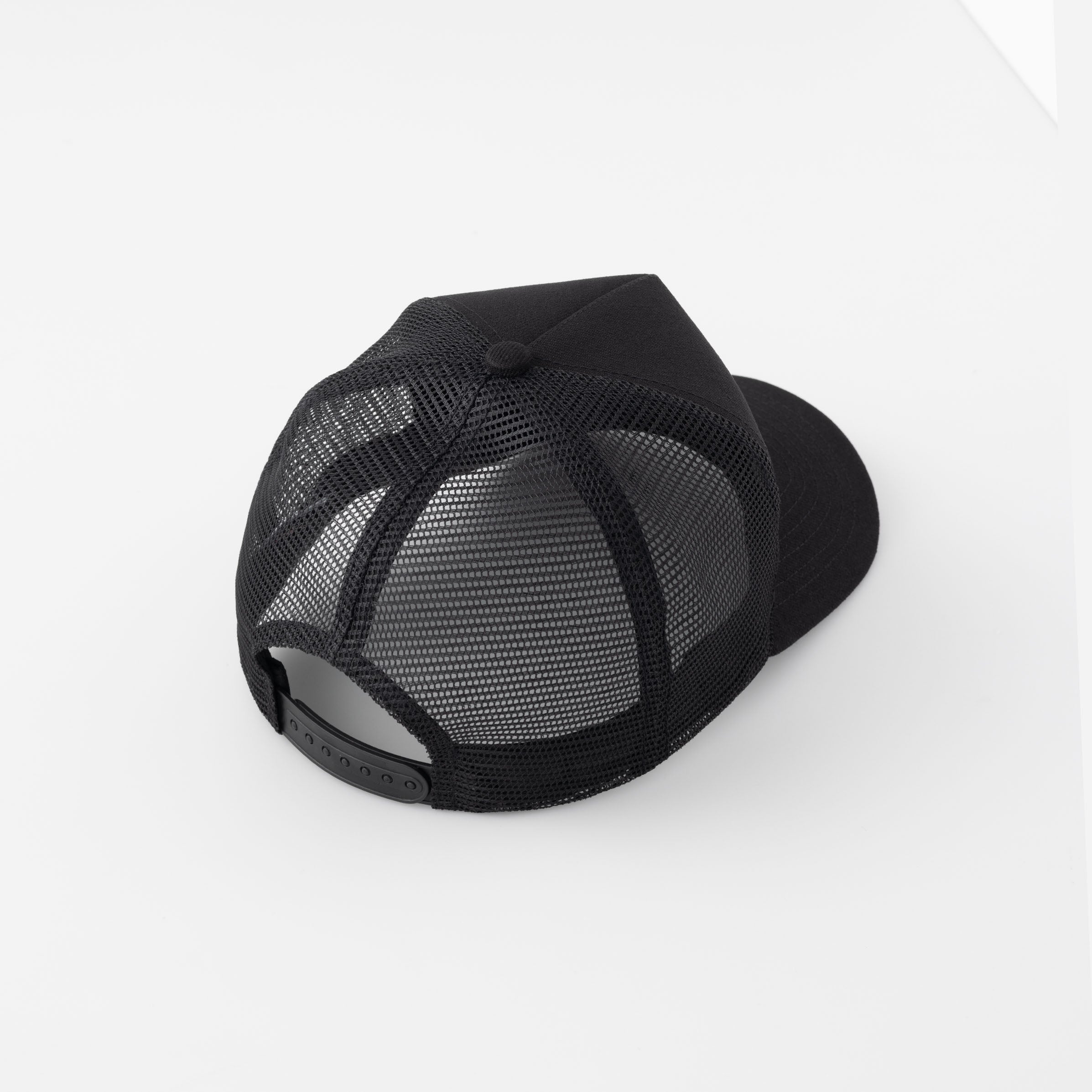 3D Strike Logo Trucker Hat – Stampd