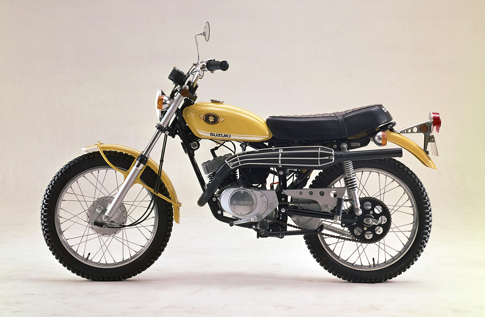 ☆希少☆SUZUKI バイクタンク オレンジ色 ハスラー TS90 SUZUKI