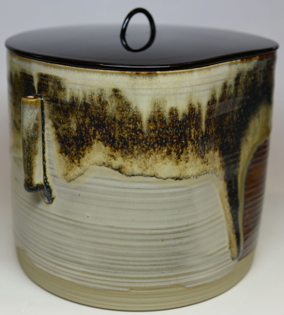 高取焼 亀井味楽 水指 すいぎょく園｜創業百年、お茶の「すいぎょく園」