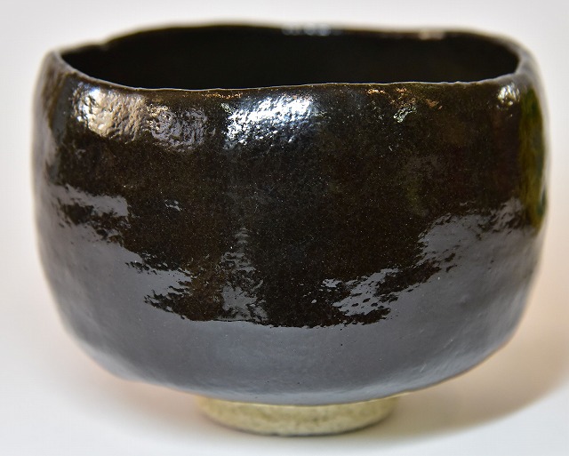 黒楽茶碗 伊曽嶋窯 谷古石香作 兼中斎宗完箱書 すいぎょく園｜創業百年