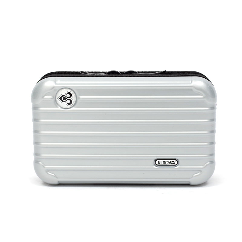 タイ航空限定 アメニティケース 在庫商品 シルバー | リモワ(RIMOWA