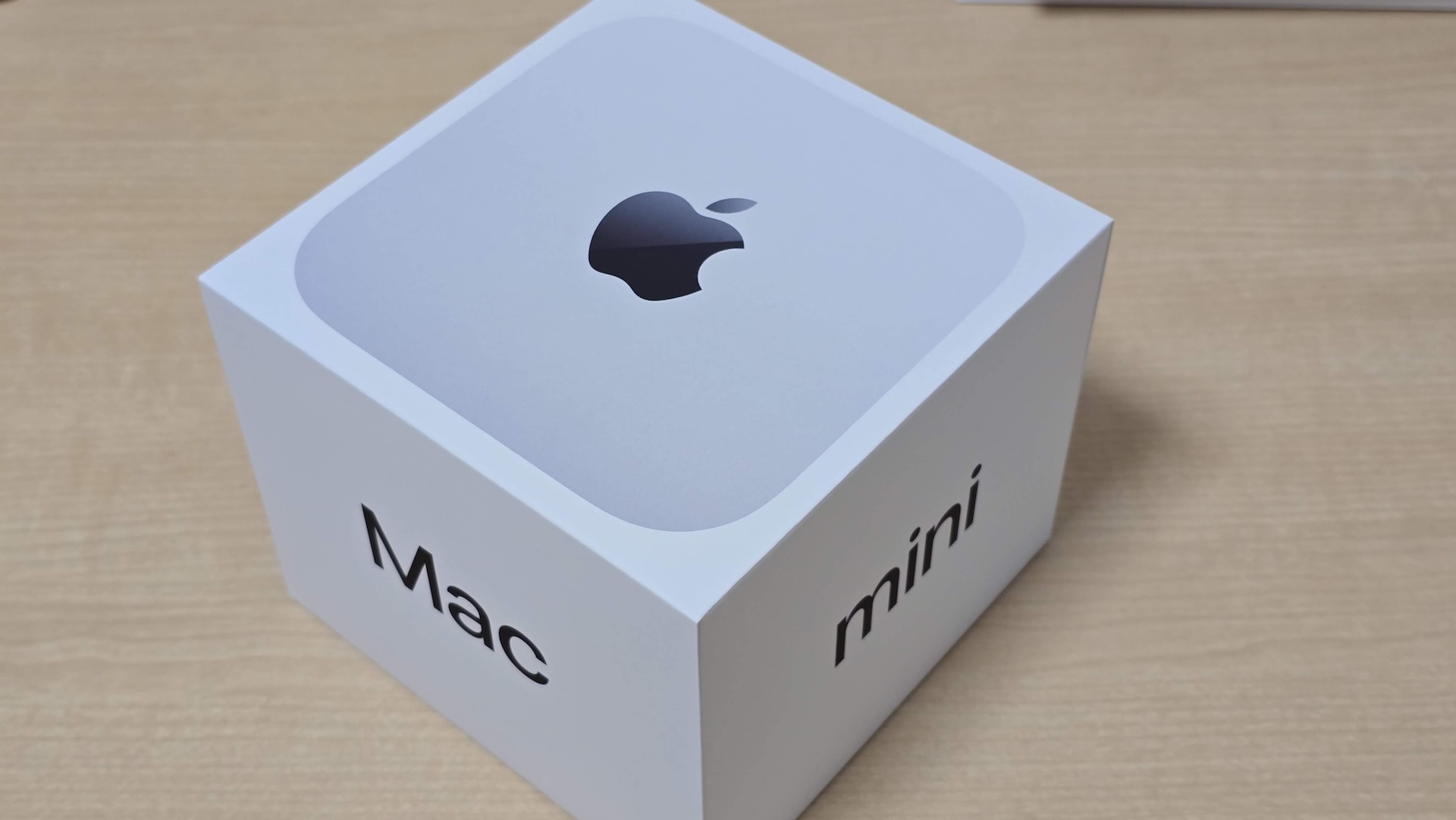 Mac mini シルバー 512ギガ メモリ16ギガ M4チップ 外箱有 Mac mini