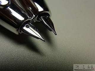 キャップレス万年筆デシモ グレー EFペン先 キャップレス万年筆デシモ