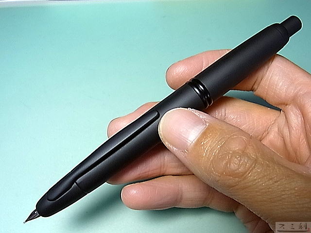 パイロット キャップレス・ブラックマット万年筆（マットブラック