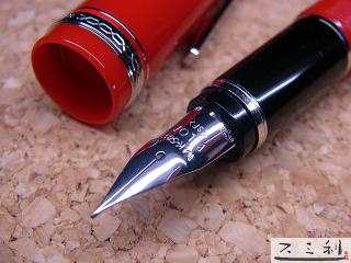 パイロット万年筆 エラボー樹脂軸 スミ利にて好評販売中です！ スミ利