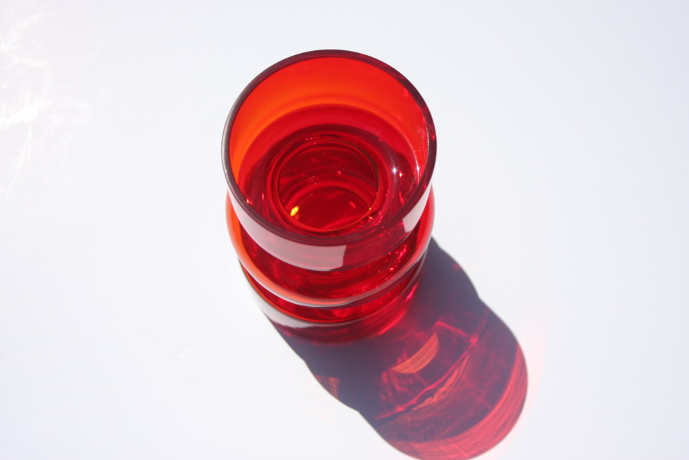 北欧スウェーデンのガラス フラワーベース レッド Sサイズ