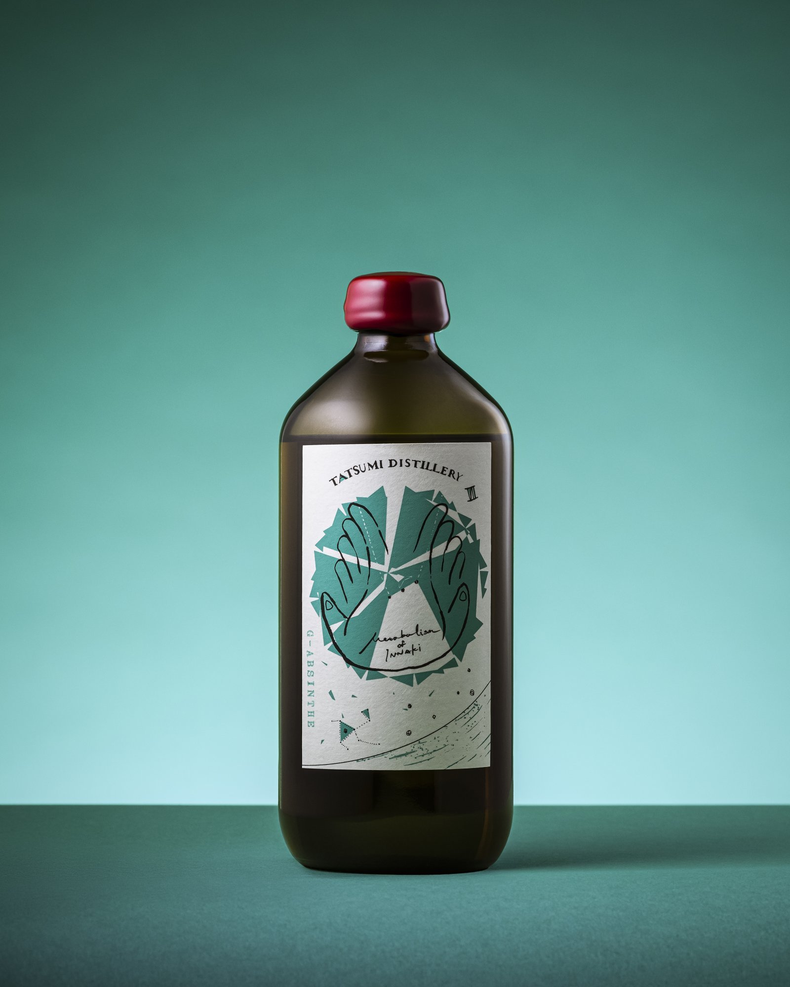 一日の終わりに寄り添ってくれる、現代の“錬金術師”が生む国産アブサン