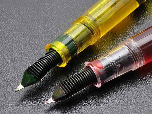 Pelikan ペリカン M205 万年筆 ペン先BB ボトルインクセット ペリカン