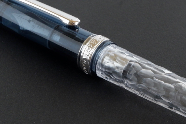 富士シリーズ初のバイカラー | 文具ウェブマガジン pen-info