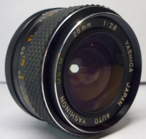 Yashica Auto Yashinon DS-M 28mm F2.8 Lens Reviews - Yashica Lenses