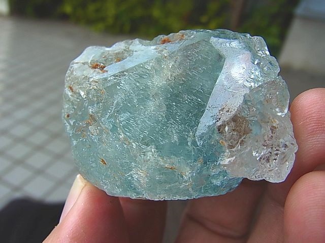 ブルートパーズ原石