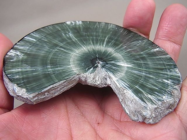 ロシア産セラフィナイト研磨原石82.5g - パーフェクトストーン PERFECT