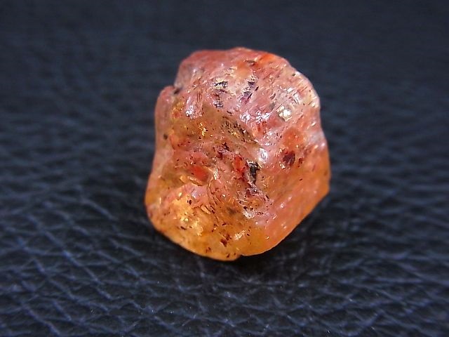 ブラジル産インペリアルトパーズ原石 16.3カラット - パーフェクト