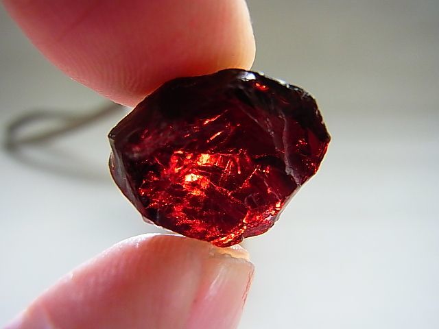 パイロープガーネット原石5.0g - パーフェクトストーン PERFECT STONE