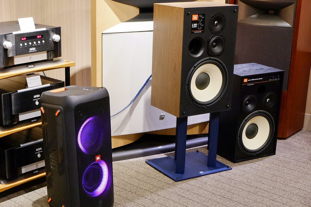 JBLらしさ”はHi-FiでもBluetoothでも変わらない。最新スピーカーを