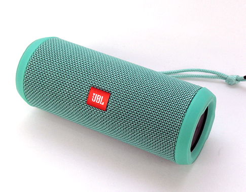 JBL FLIP3」レビュー：1台で迫力の音。2台同時再生でワンランク上の