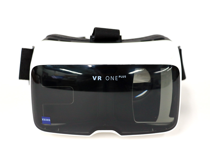 レビュー】カールツァイス製、15,800円のVRゴーグル「VR ONE Plus
