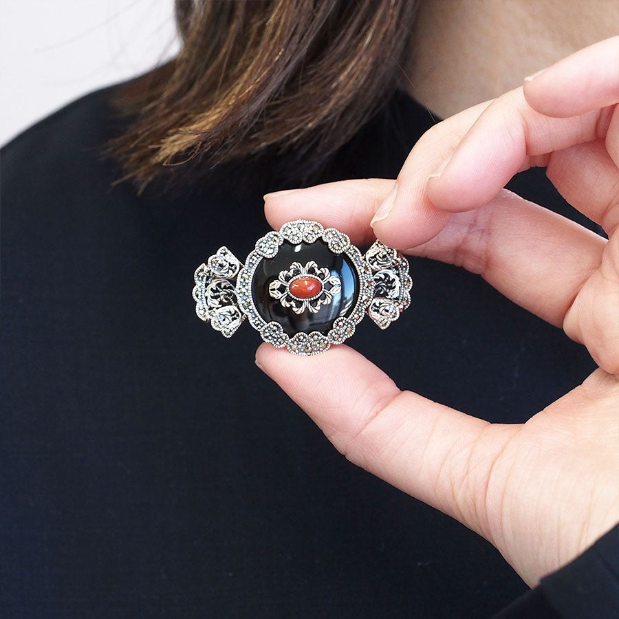 ☆SVサンゴ&ブラックカルセドニー ブローチ – 碌山ショップ