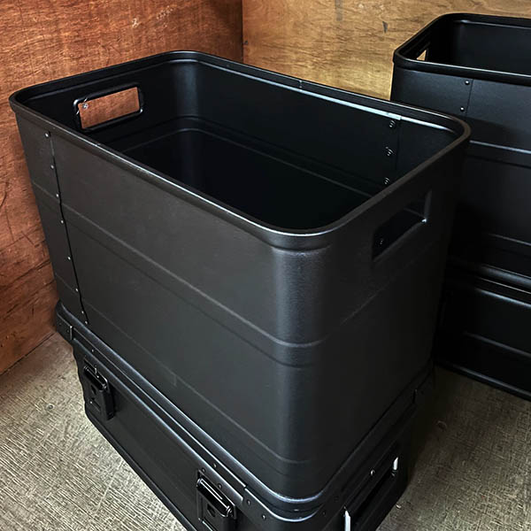 BRUNT ブラント アルミコンテナ蓋あり タンカラー DELTA 【公式通販】