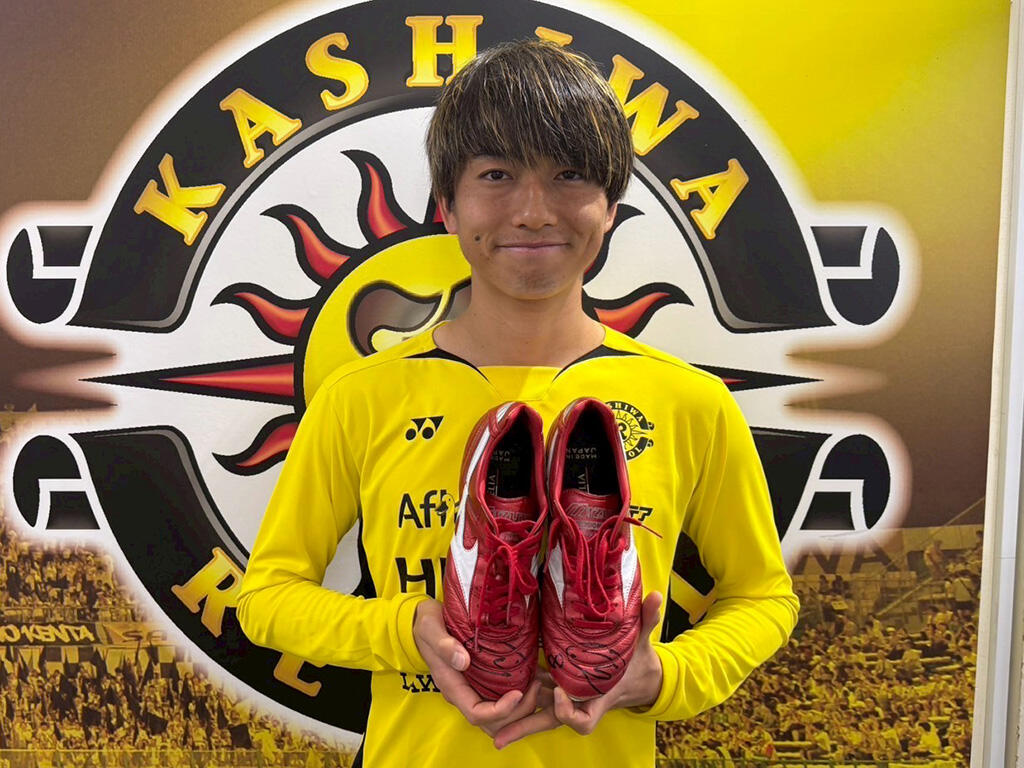 正規品】柏レイソル オーセンティックユニフォーム2025 8 小泉佳穂選手