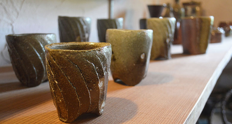 岡山県備前市から千葉県へ 東西の土を掛け合わせた「六地蔵窯」焼締陶