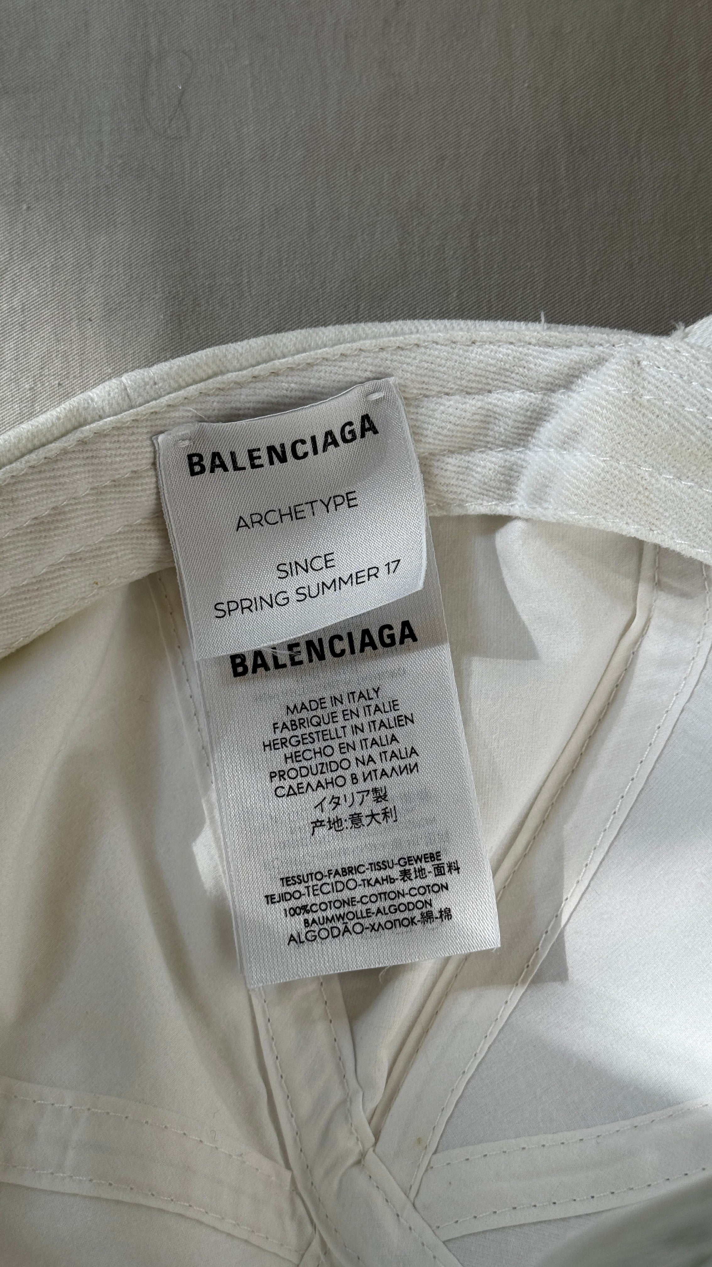 BALENCIAGA Archetype Cap White – REAWAKE