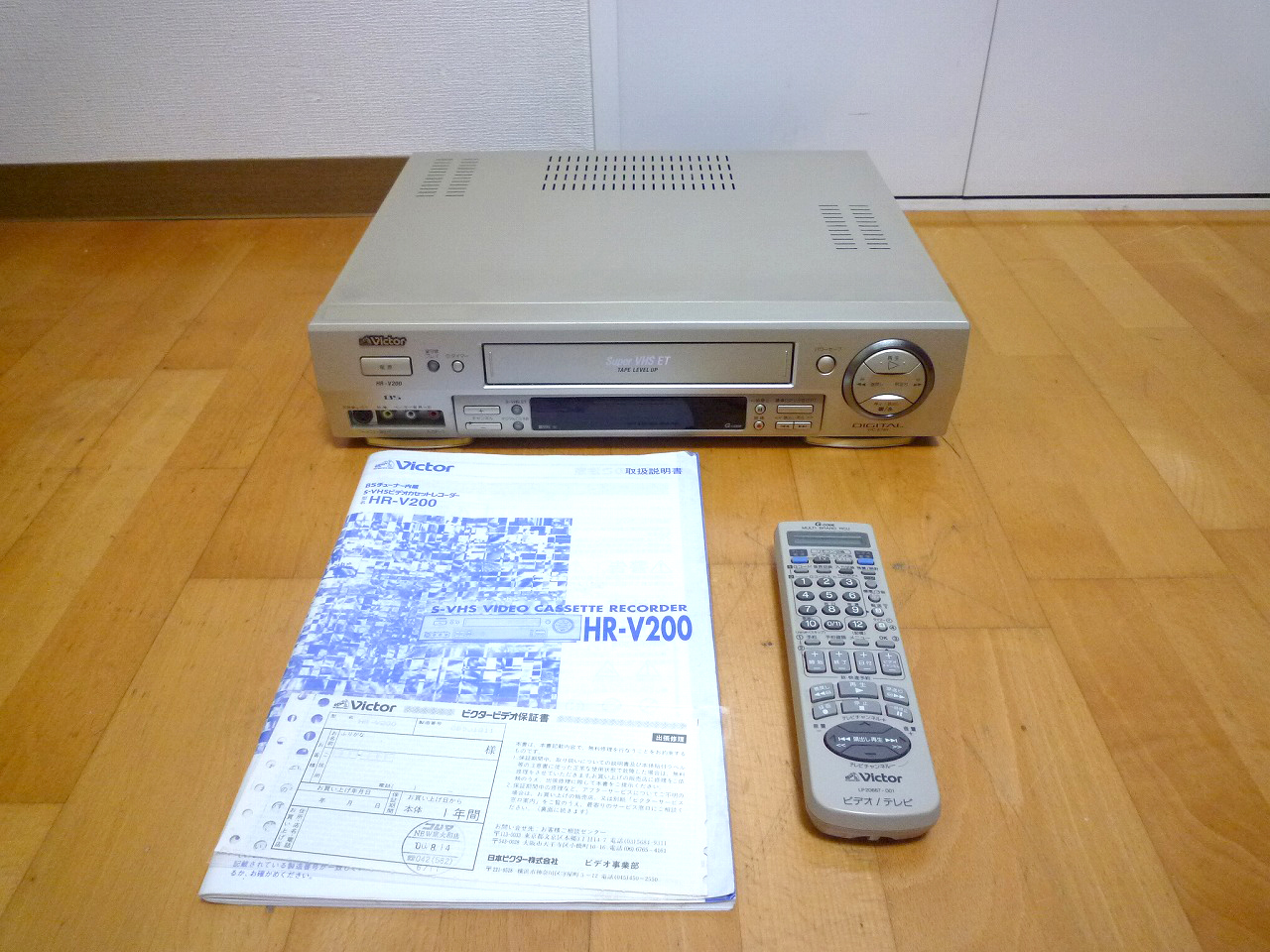 VICTOR HM-HDS4 HDD付S-VHSビデオデッキ VICTOR HM-HDS4 HDD付S-VHS