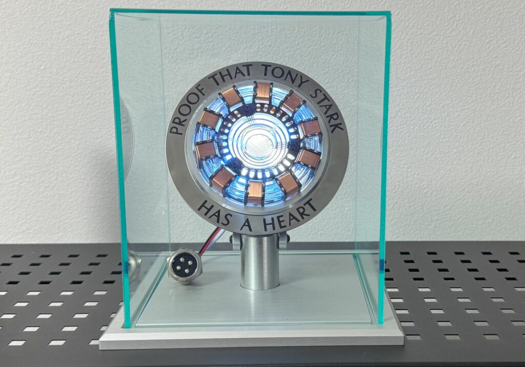 アイアンマンMARK I LED アークリアクター Amazon.co.jp: 新バージョン