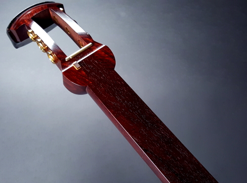 津軽三味線 紅木金細 WKT-5208K