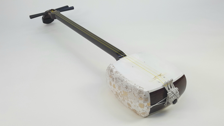 三味線 撥 バチ 天然素材 和楽器 民謡 アンティーク 細密細工 重さ