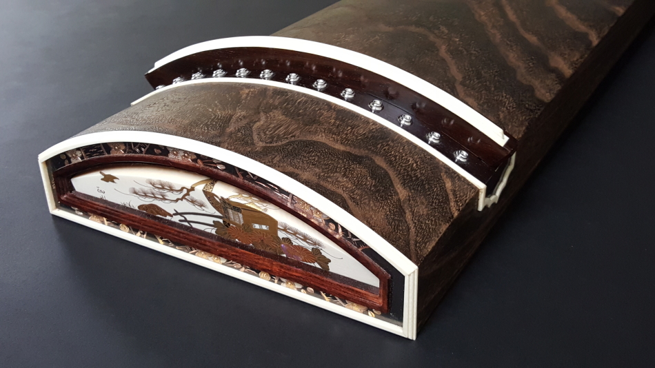 引き取り限定☆琴2点☆名古屋市守山区☆木製琴 13弦 伝統的デザイン