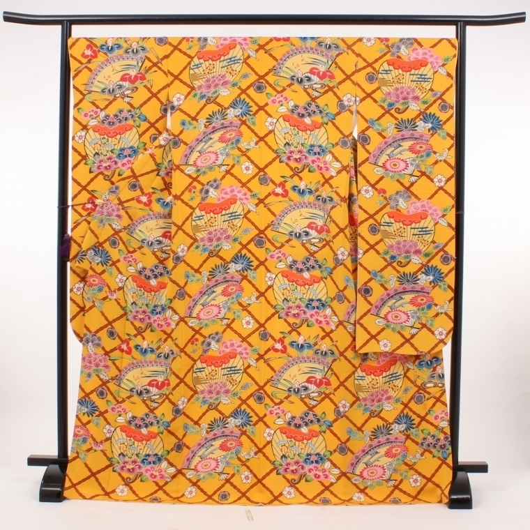 振袖レンタル 振袖Lサイズ 琉球紅型：城間栄順 羽団扇 山吹色｜着物