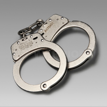 ☆ 最終値引 ☆ 米国 S＆W社 手錠 ( おそらくM 100 型 ？？ ) ☆ 最終