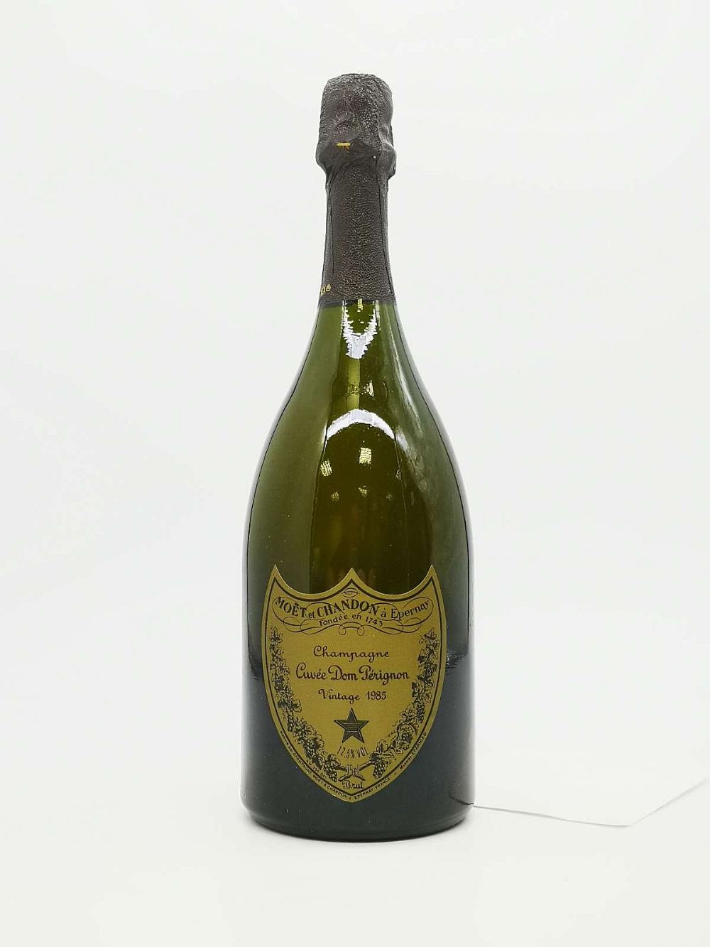 Cuvée Dom Perignon 1985, in presentation box | Whiskey Bidders