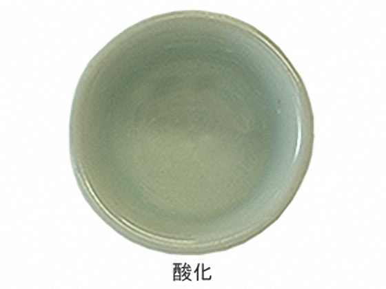 陶器の広口器 茶色と白の釉薬 陶器の広口器 茶色と白の釉薬 陶器の広口