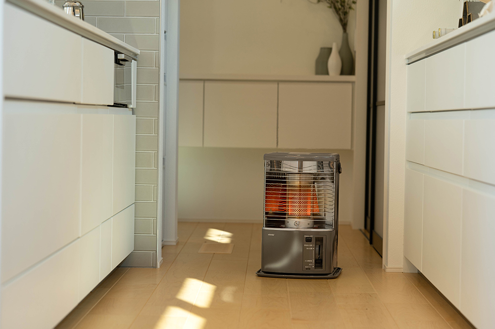 オンラインストア限定色「グレージュ」のモデルが新登場！対流形