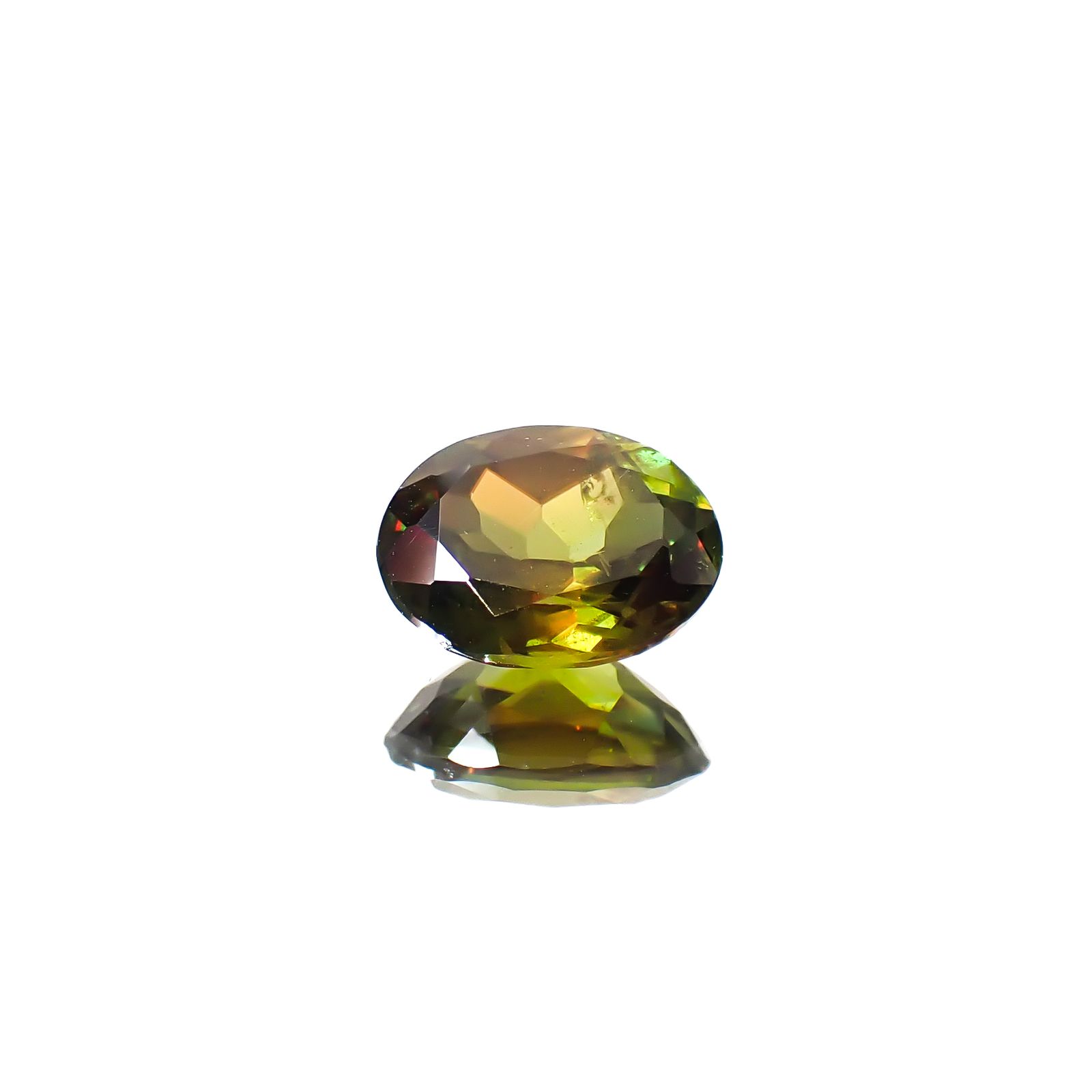 カラーチェンジスフェーン(宝石名バナジウム・スフェーン(カラー