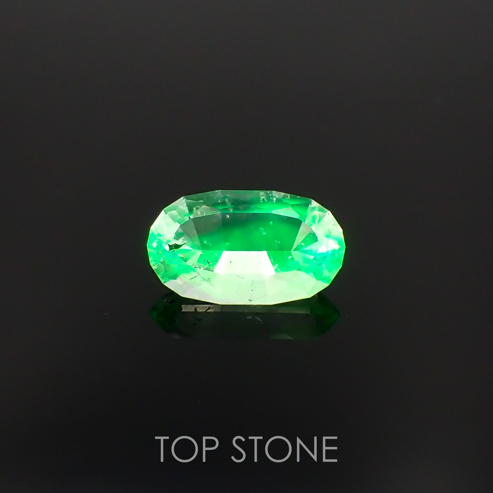 ハイライト・オパール・オン・フローライト 【公式通販】