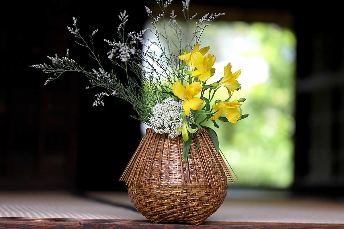 竹籠 花入れ 花籠 竹製掛け花籠 茶道具 竹細工 掛け花入れ