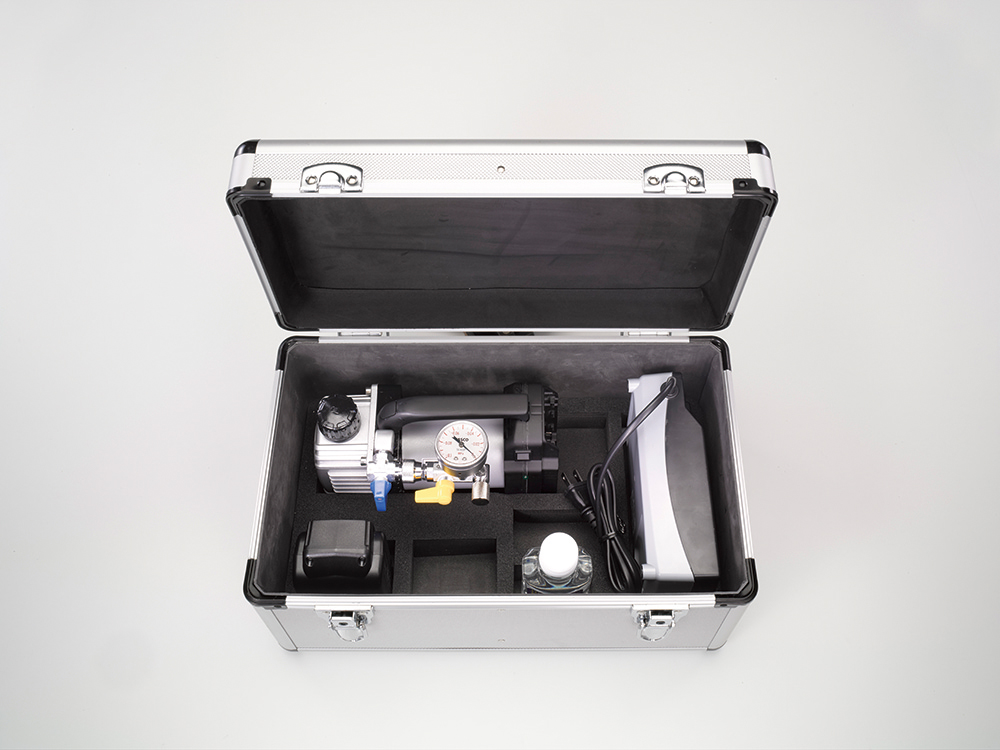 省電力型ウルトラミニ充電式真空ポンプ真空ゲージ付セット | 株式会社