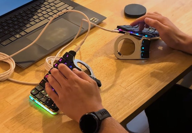 mq氏専用】左右分割式トラックボール付きワイヤレスキーボード はら