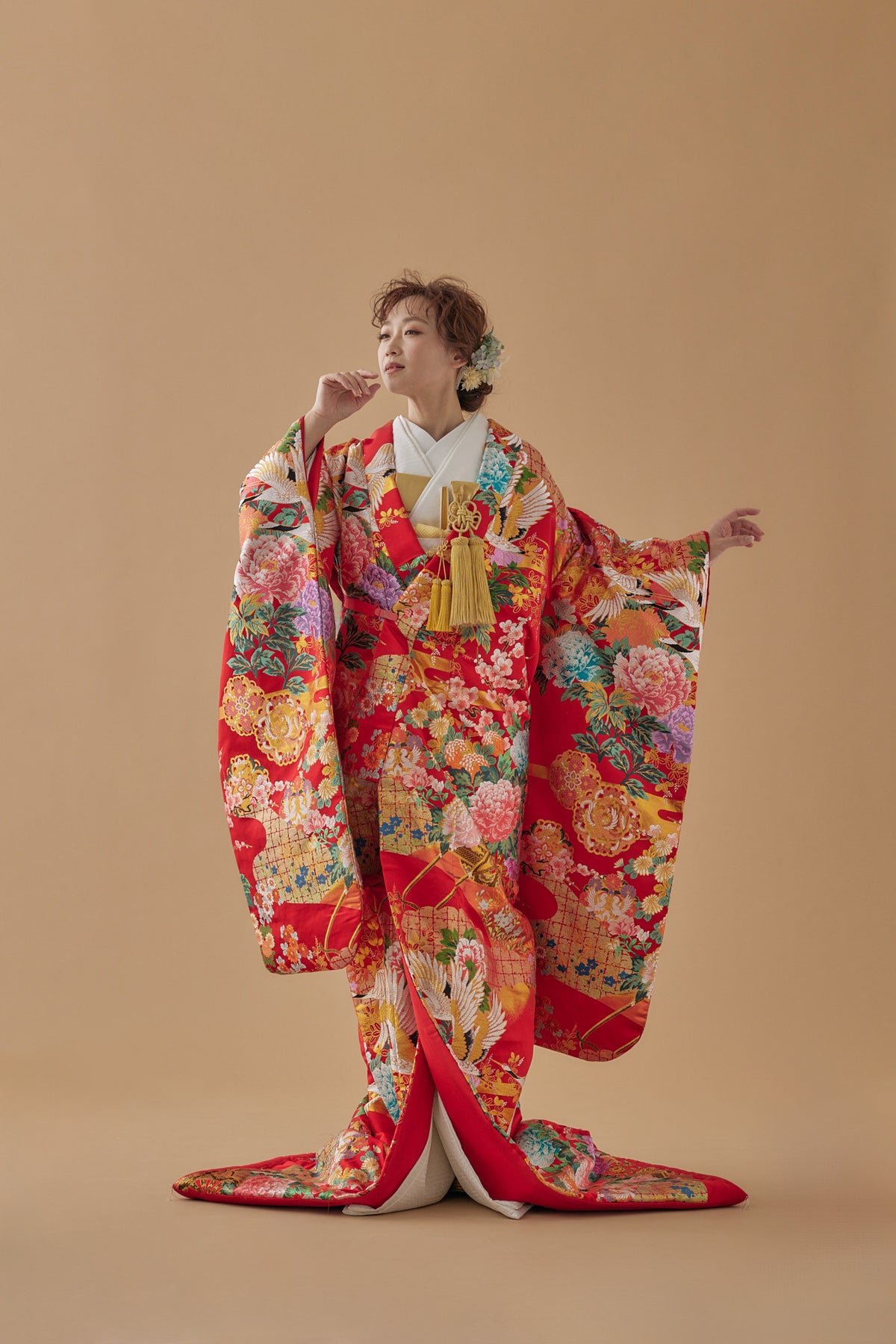 赤茶色の衣桁 ミニサイズ 鶴の絵柄付き ミニ着物 和飾り 『ミニ着物