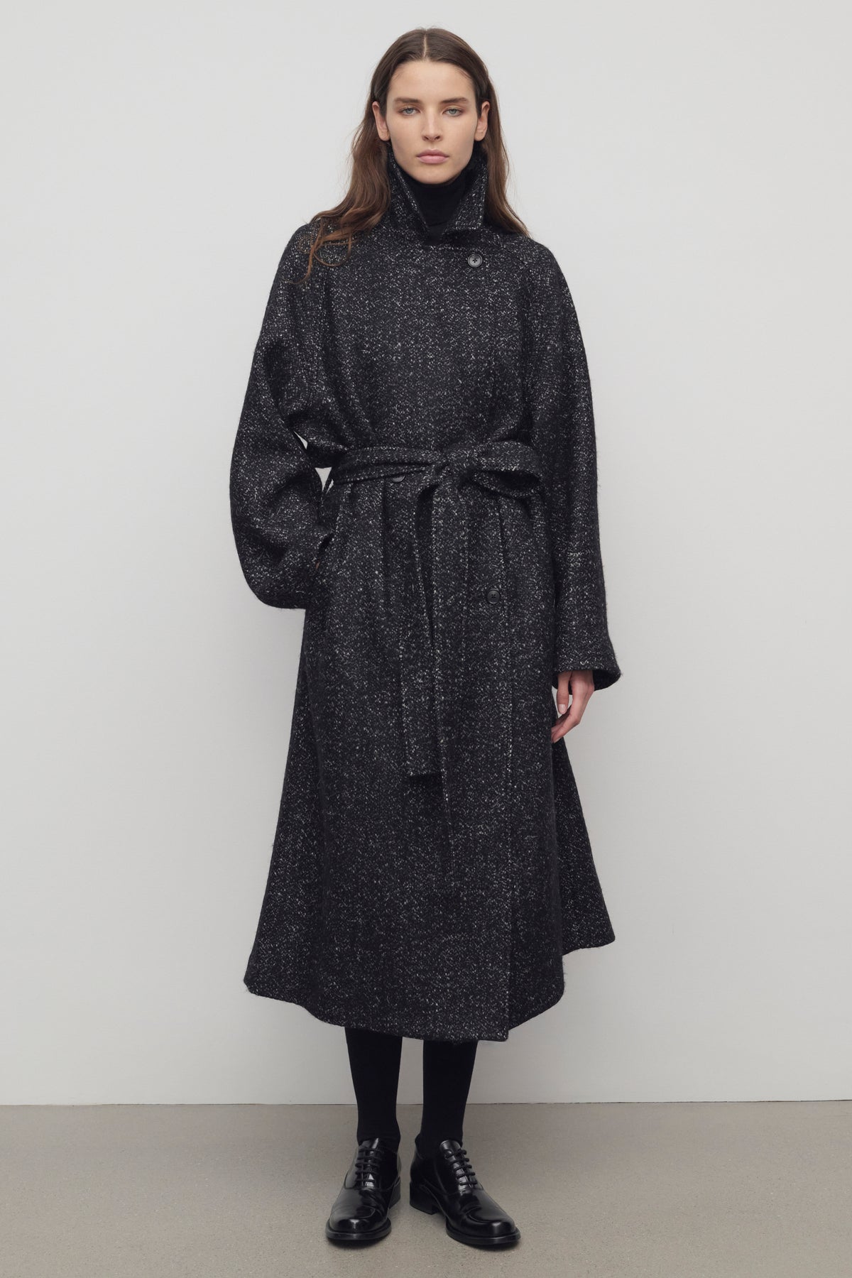 Macaria Coat Black in Wool – The Row